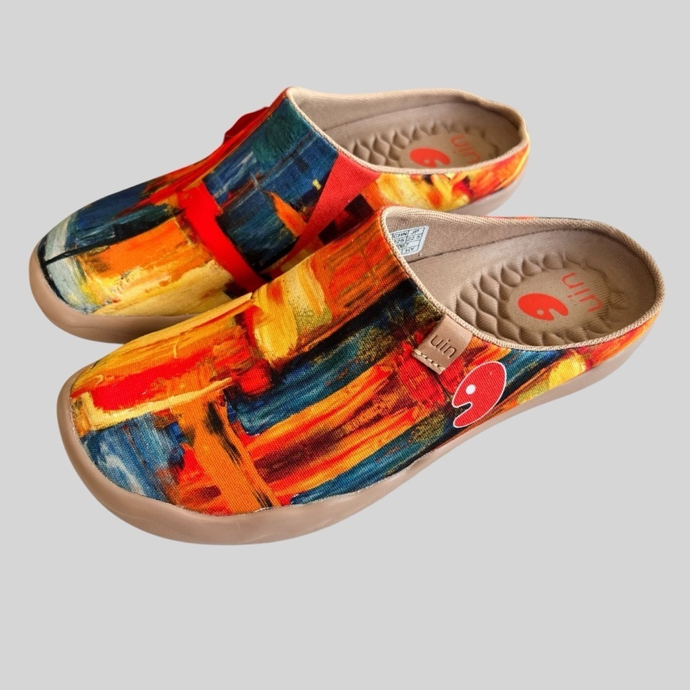 UIN New With Tag Color Zone Slipper Art Painted Canvas Shoes. - Picture 3 of 6